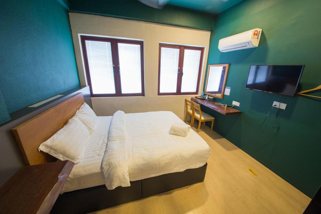 Room V Jalan Sultanah Near Bus Stop Бату-Пахат Экстерьер фото